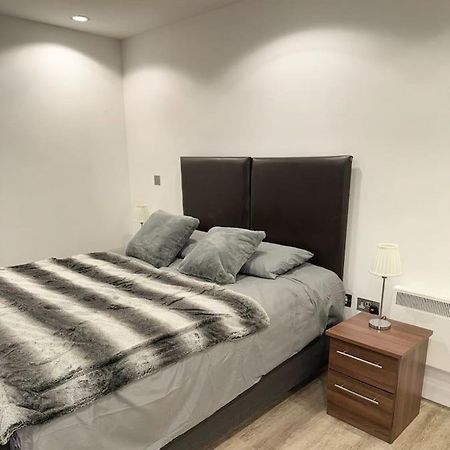 Mediacity Studio Apartment Salford-Quays Манчестер Экстерьер фото